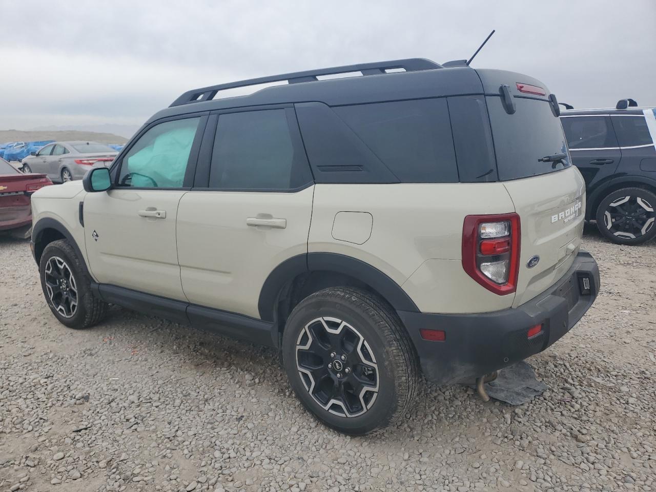 Ford Bronco Outer Banks Image 2