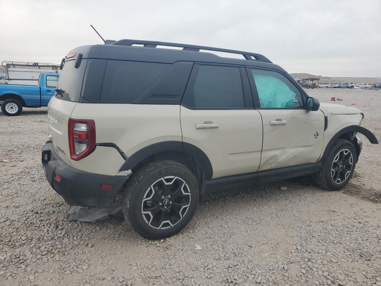 Ford Bronco Outer Banks Image 3