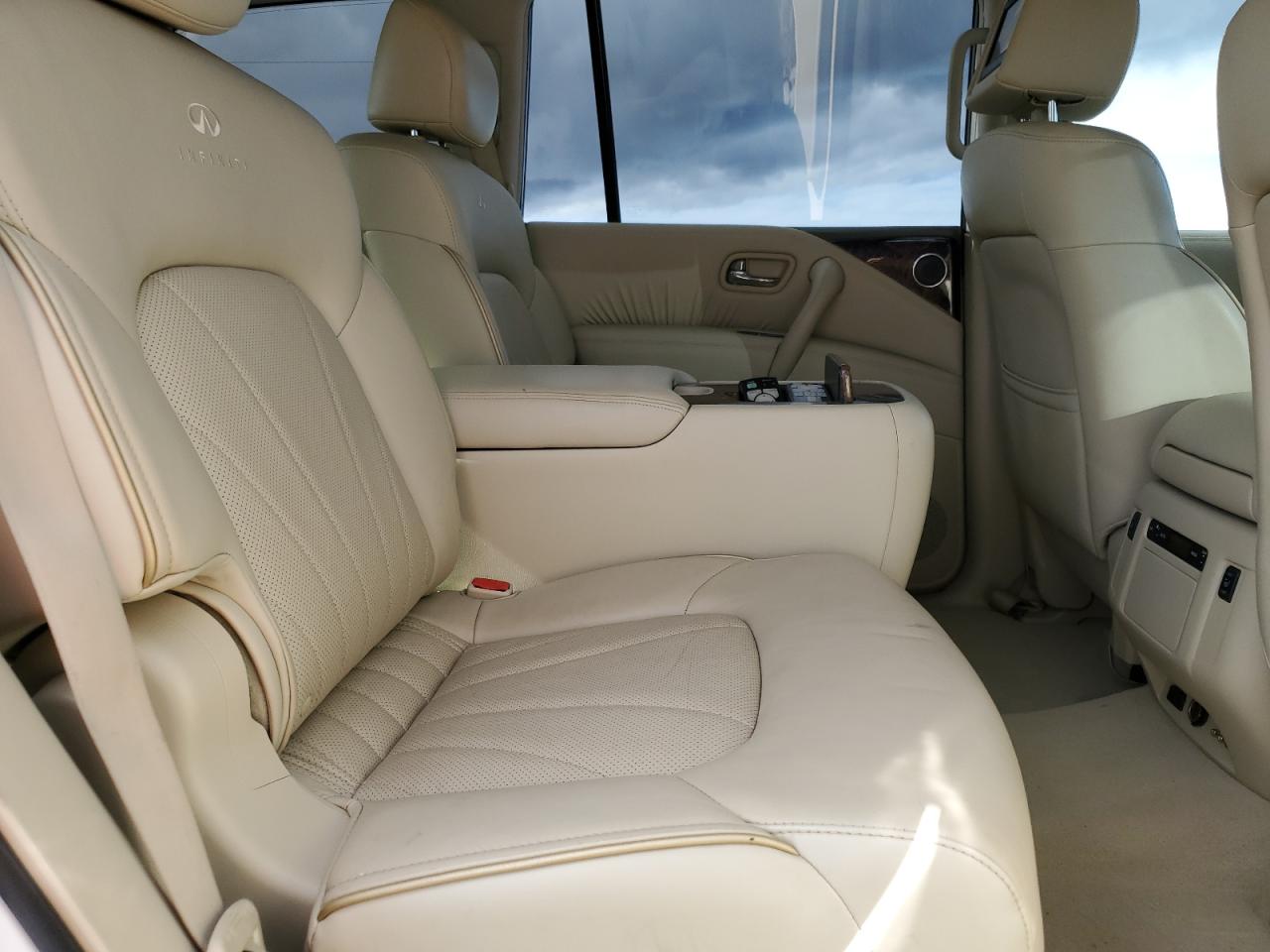 INFINITI Qx Image 8