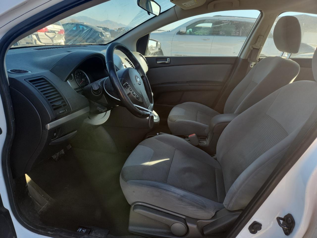 Nissan Sentra 2.0 Image 4