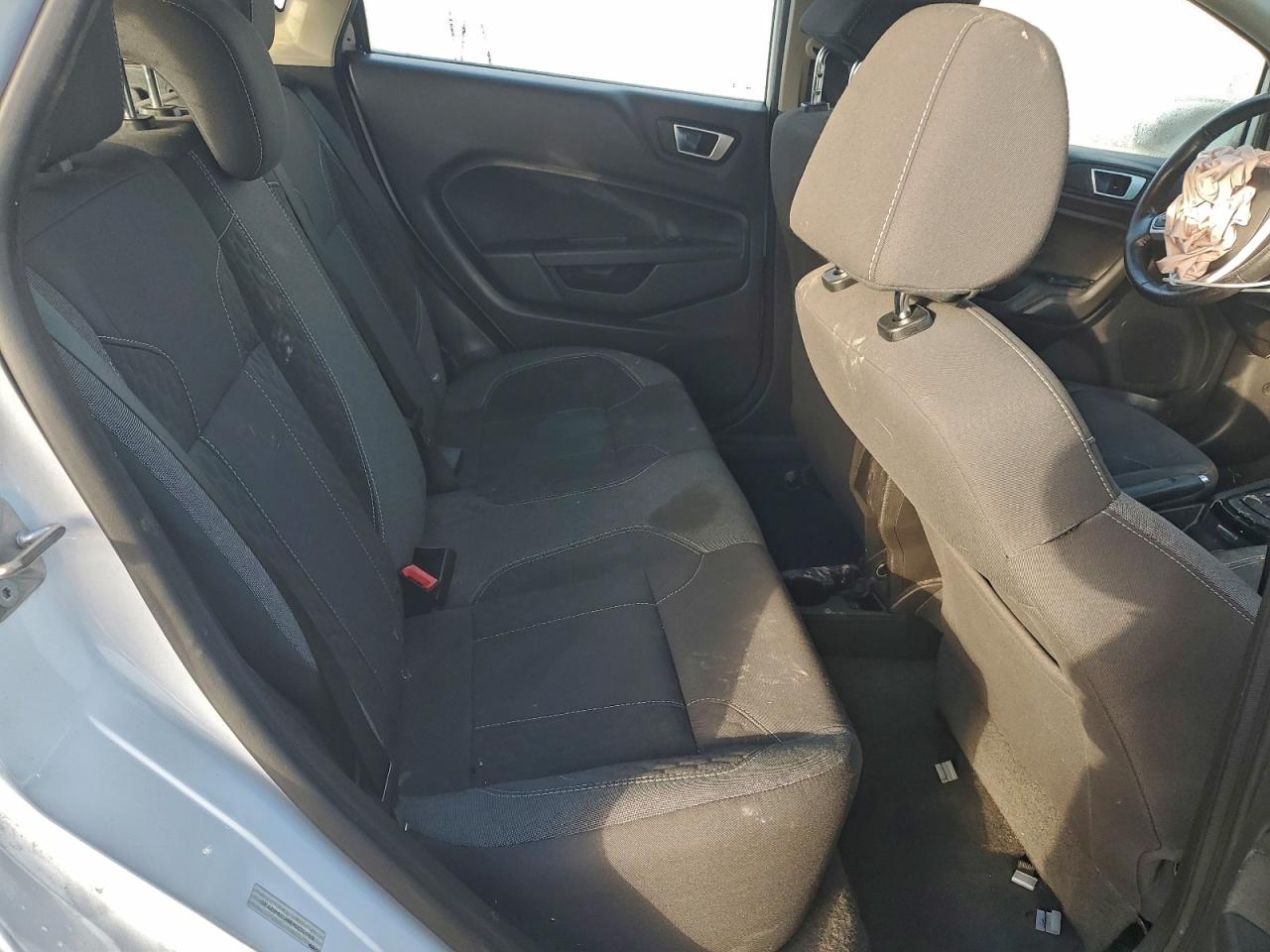 Ford Fiesta Se Image 11