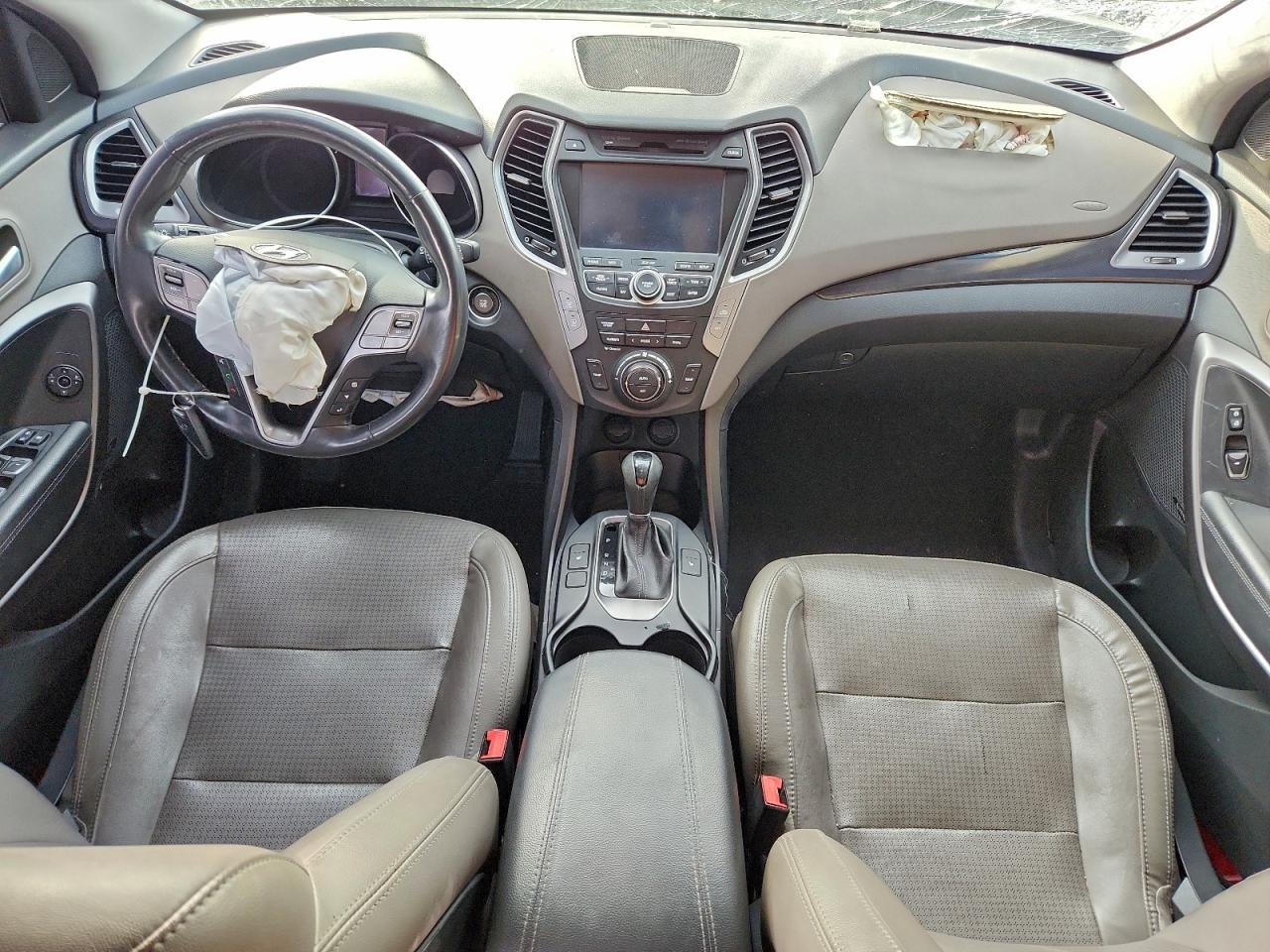 Hyundai SANTA FE Image 7