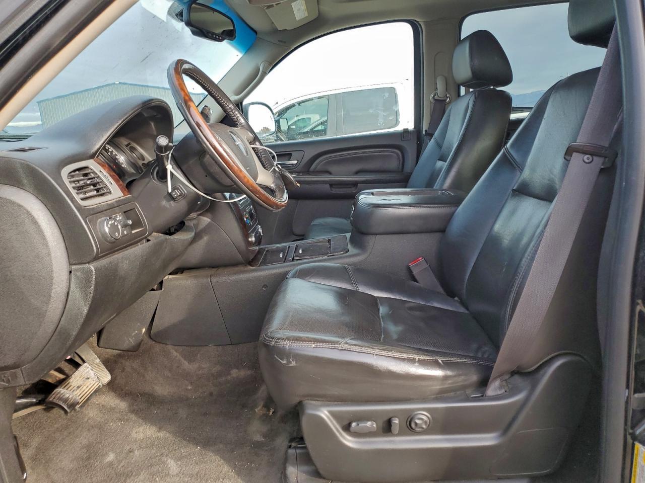 GMC Yukon Denali Xl Image 6