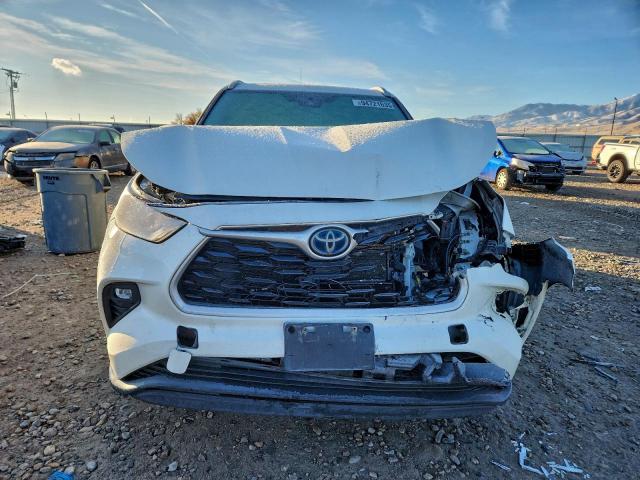 Toyota Highlander Hybrid Xle Image 11