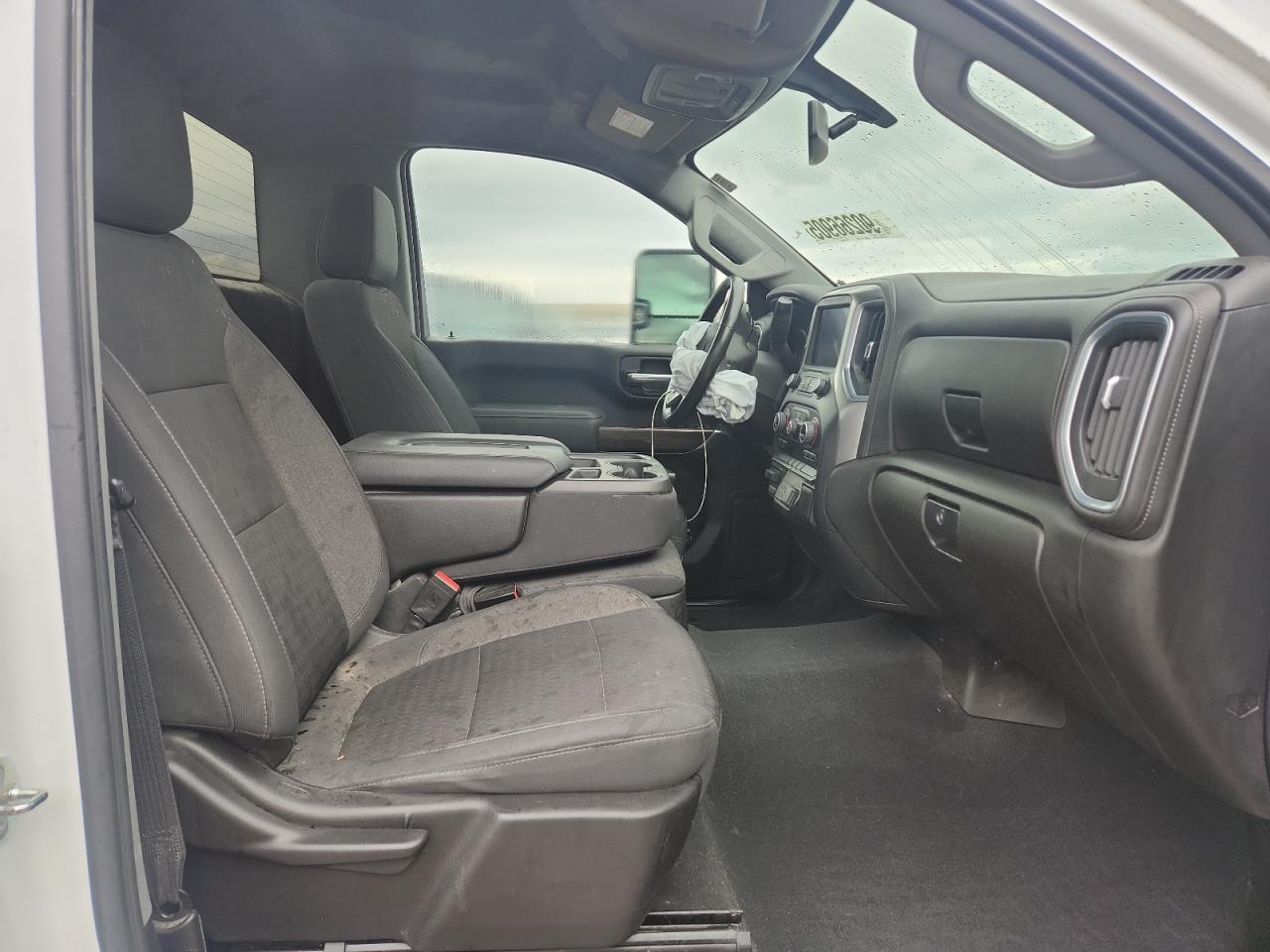 Chevrolet Silverado K3500 Lt Image 8