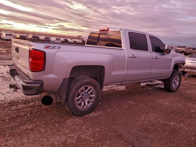 Chevrolet Silverado K2500 Heavy Duty Ltz Image 4