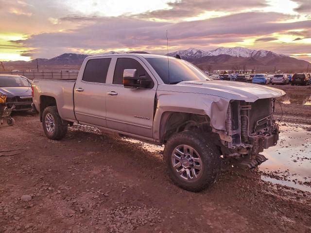 Chevrolet Silverado K2500 Heavy Duty Ltz Image 13