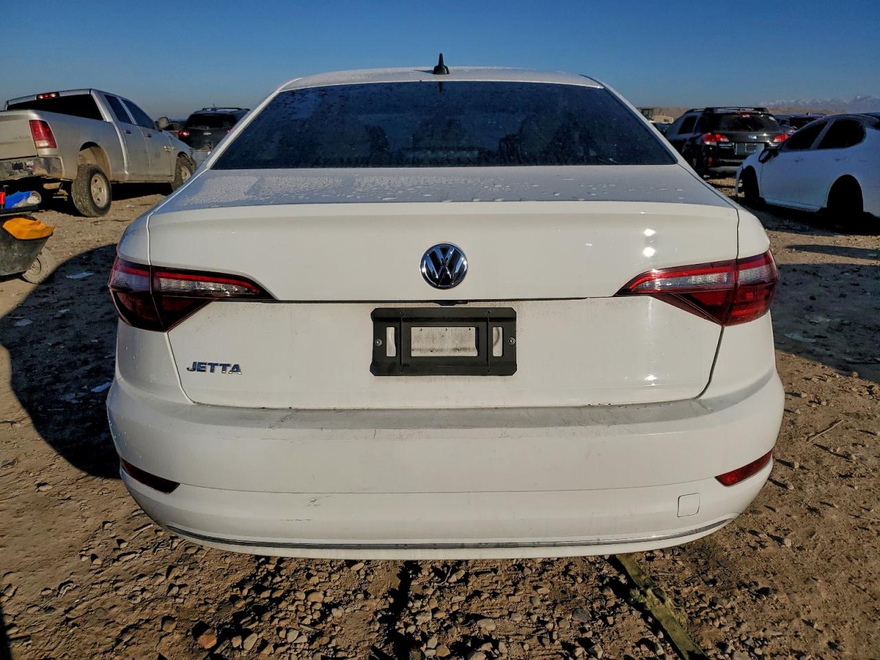 Volkswagen Jetta S Image 2