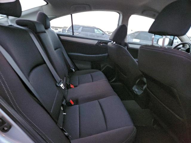 Subaru Legacy 2.5i Premium Image 9