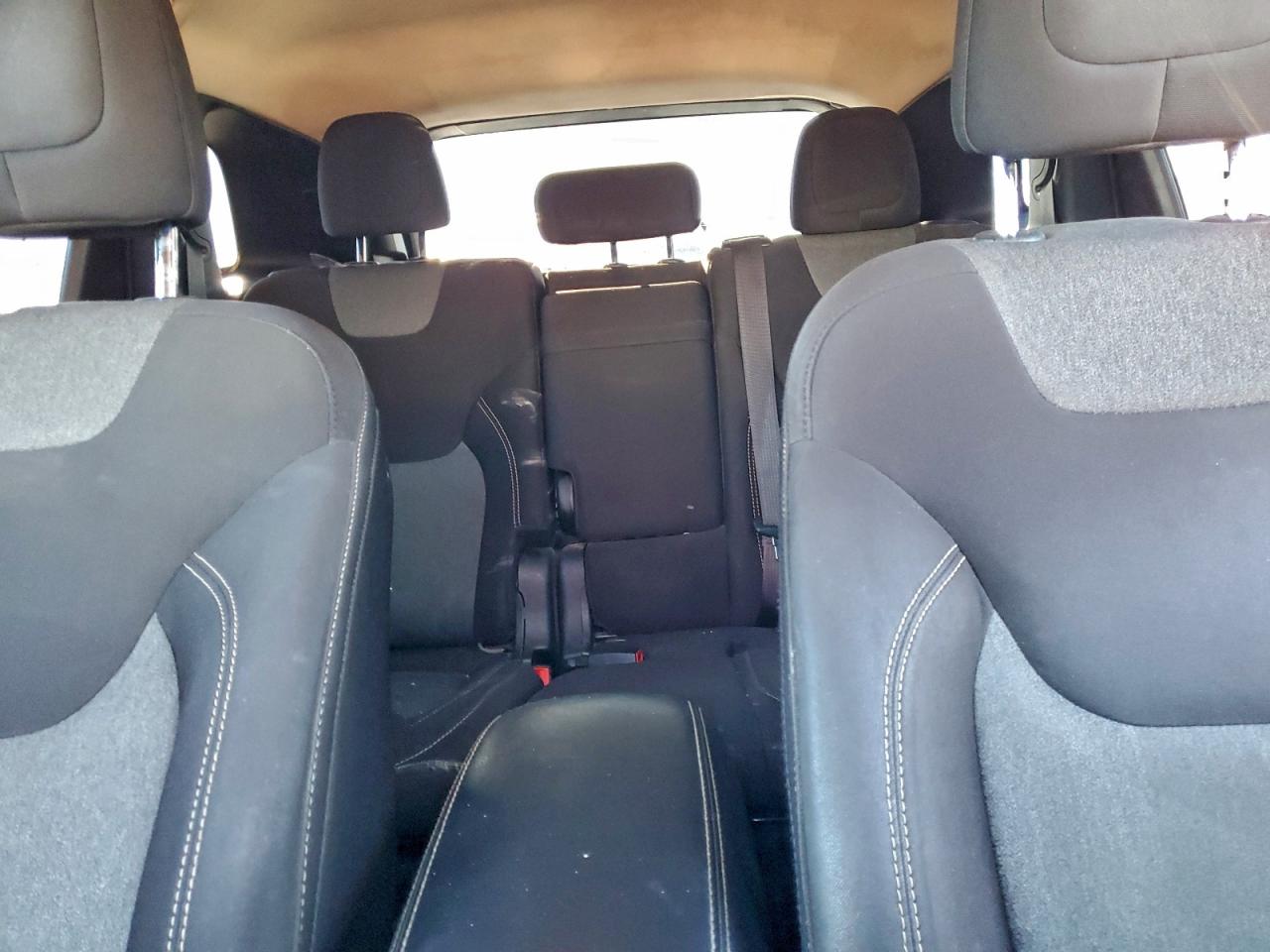 Jeep Grand Cherokee Sport Image 6