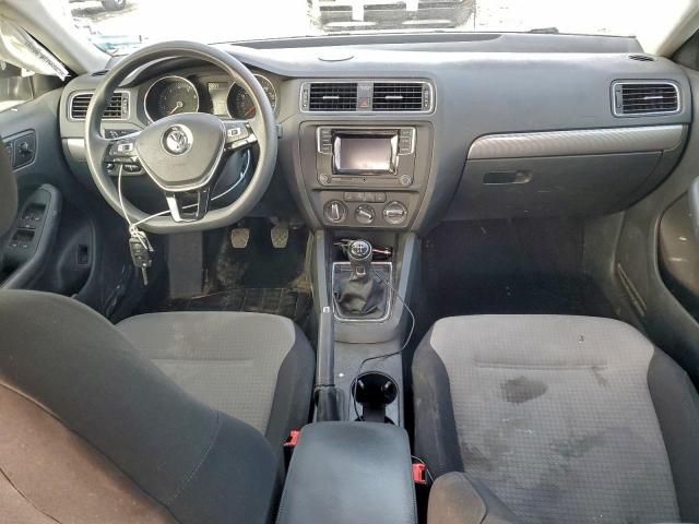 Volkswagen Jetta S Image 7