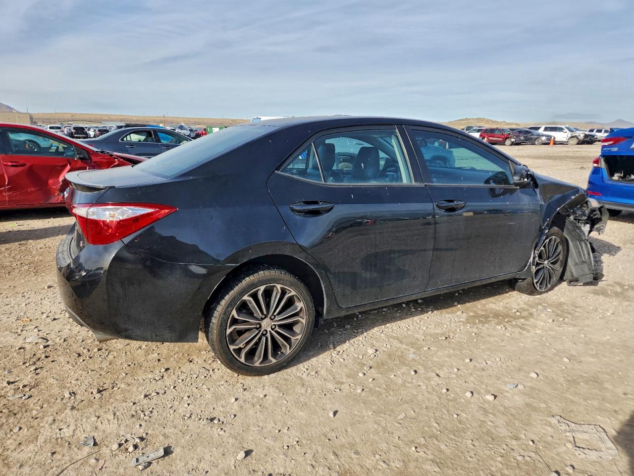 Toyota Corolla L Image 2