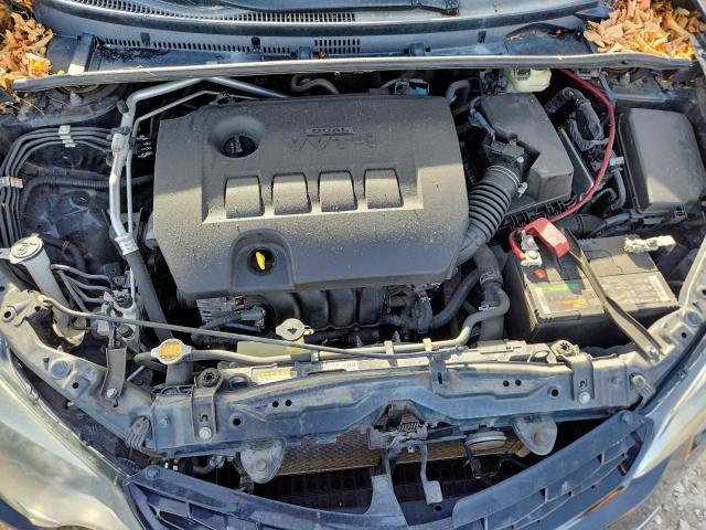 Toyota Corolla L Image 9