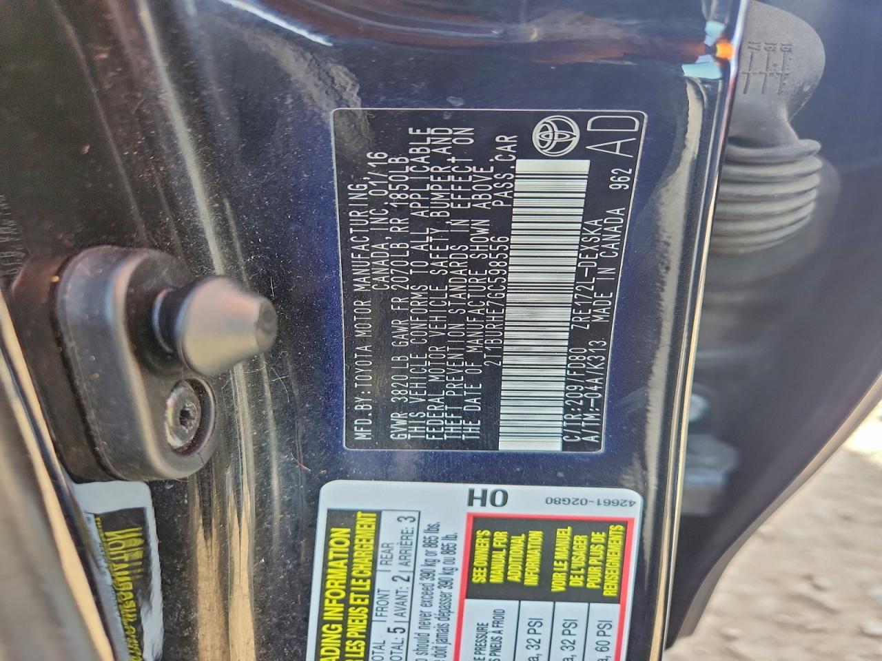 Toyota Corolla L Image 12