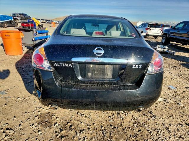 Nissan Altima 2.5 Image 2