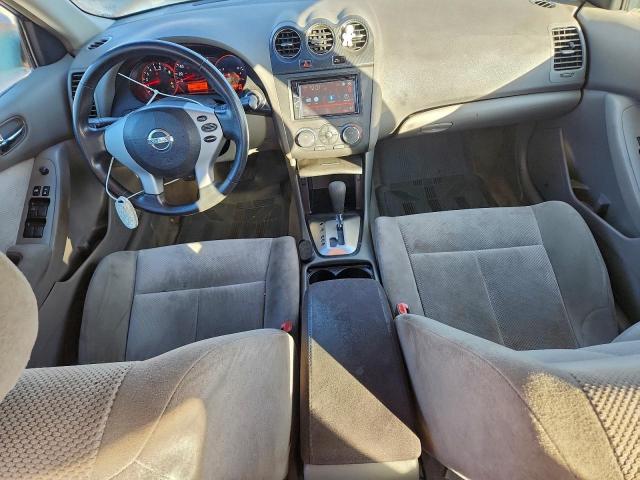 Nissan Altima 2.5 Image 8