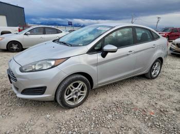  Salvage Ford Fiesta