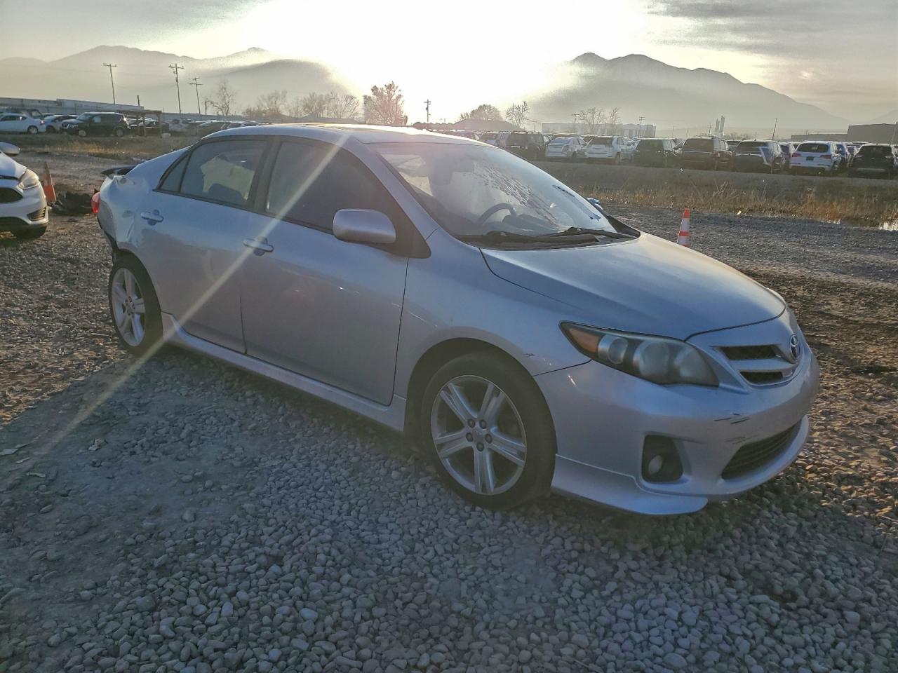 Toyota Corolla Base Image 2