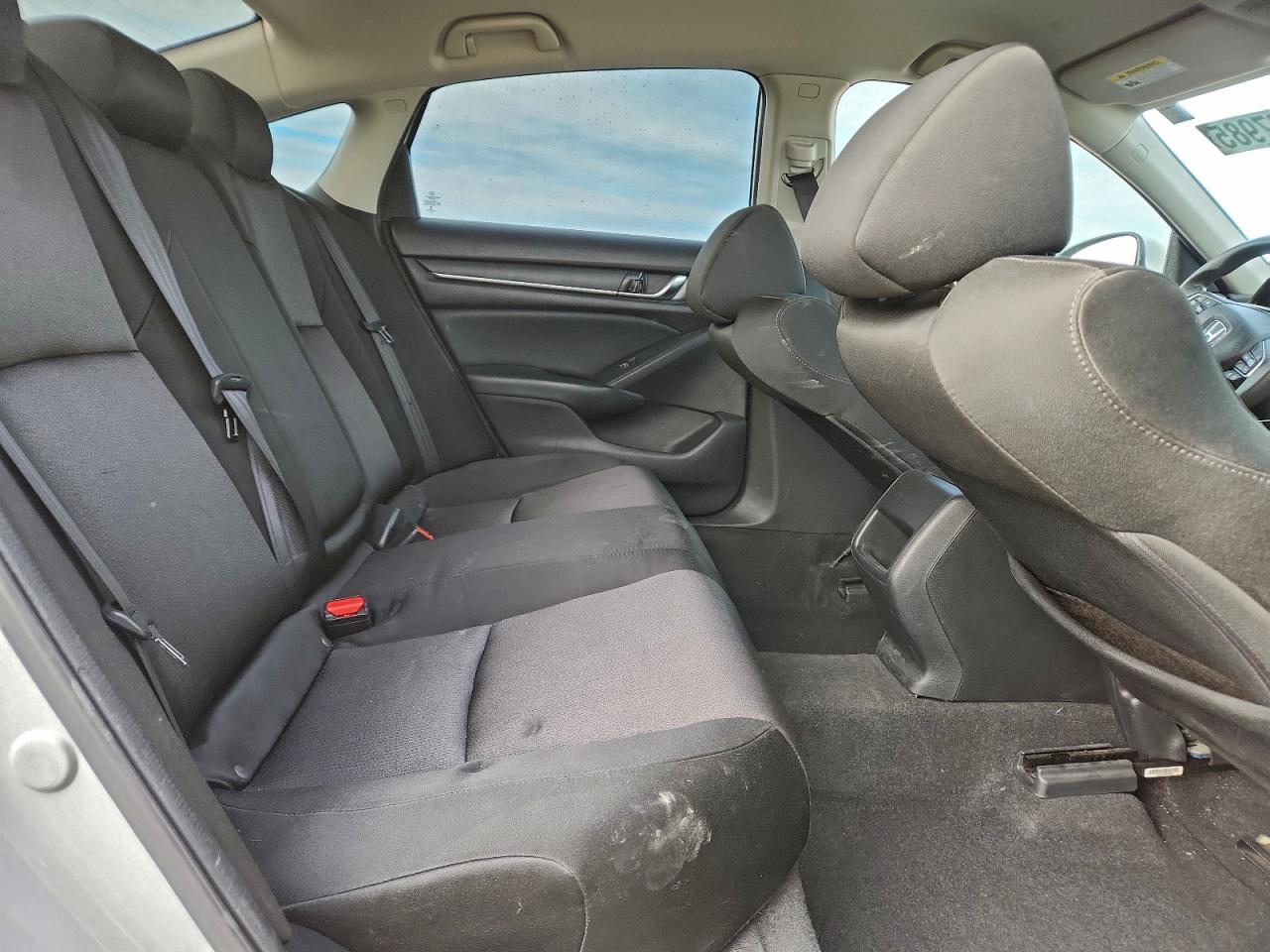 Honda Accord Lx Image 9