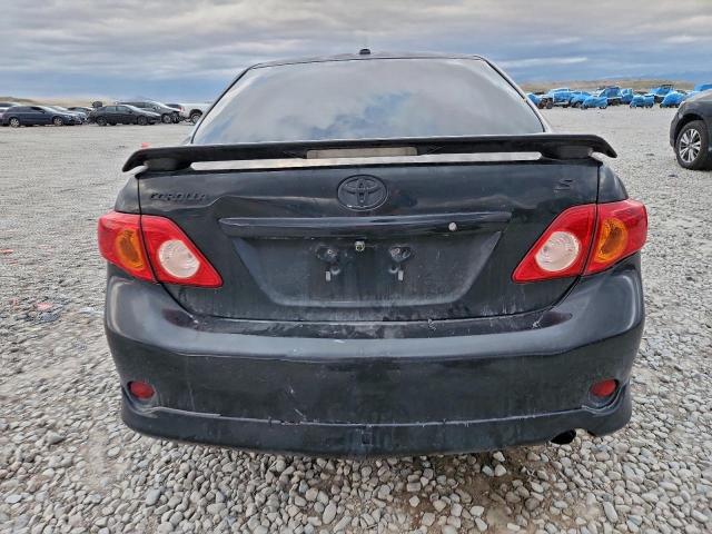 Toyota Corolla Base Image 6