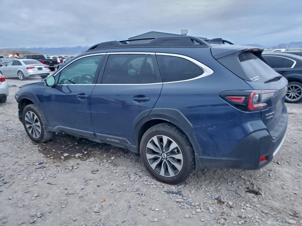 Subaru Outback Limited Image 8