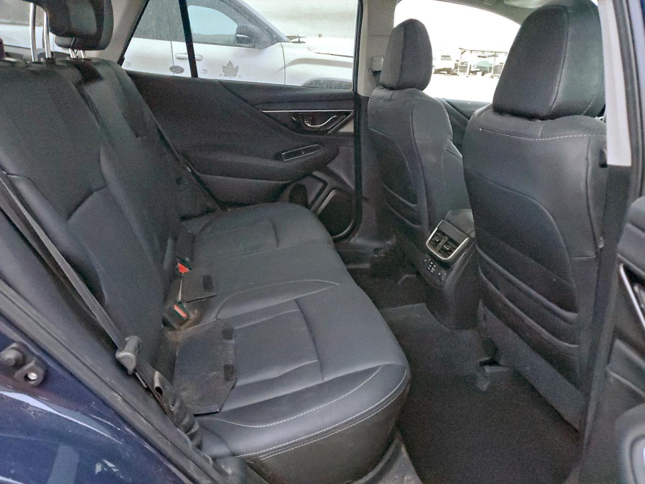 Subaru Outback Limited Image 10