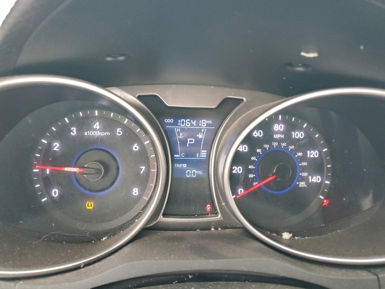 Hyundai VELOSTER Image 9