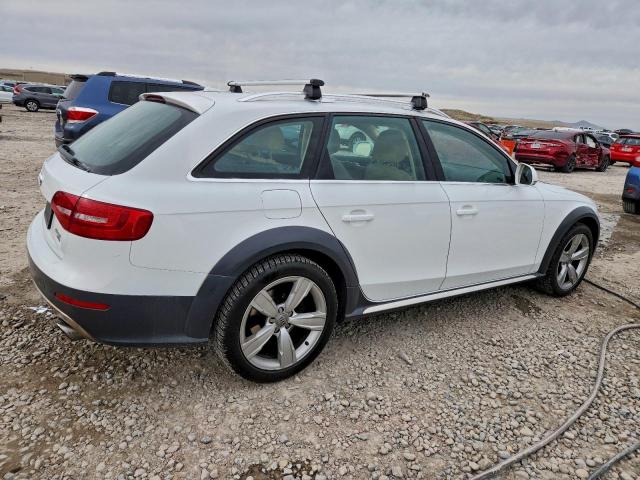 Audi A4 Premium Image 12