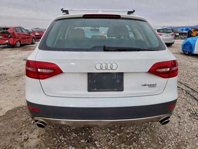 Audi A4 Premium Image 8