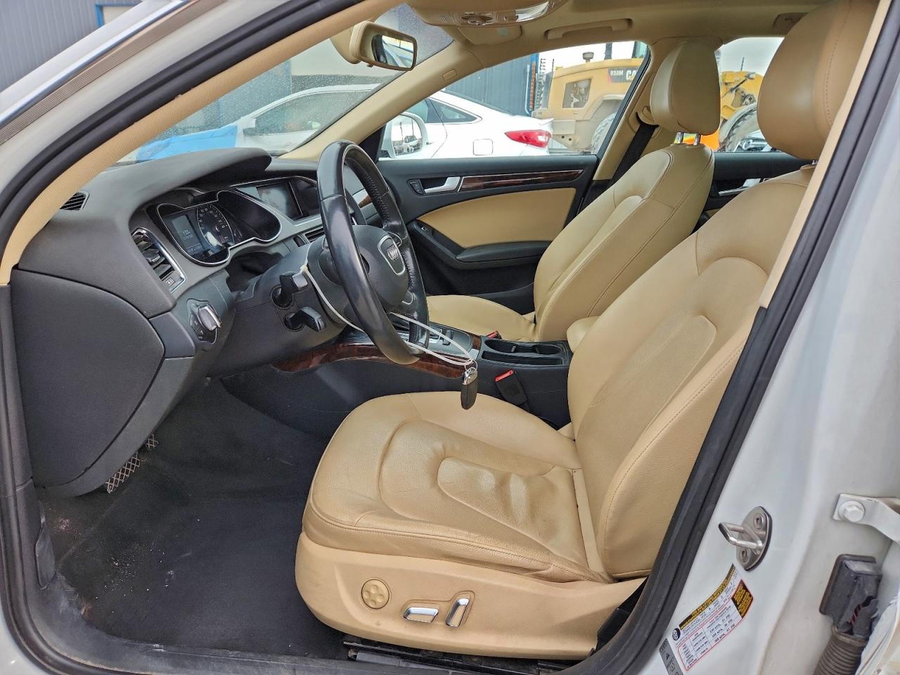 Audi A4 Premium Image 9