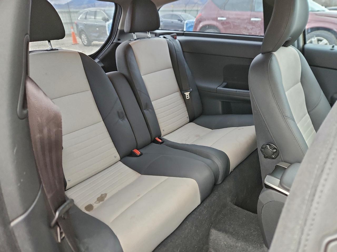 Volvo C30 T5 Image 11