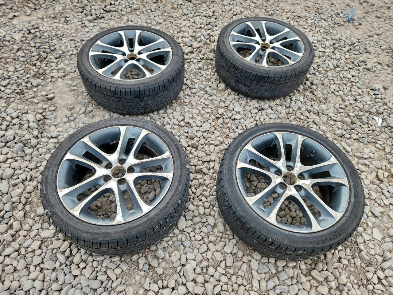 Volvo C30 T5 Image 10