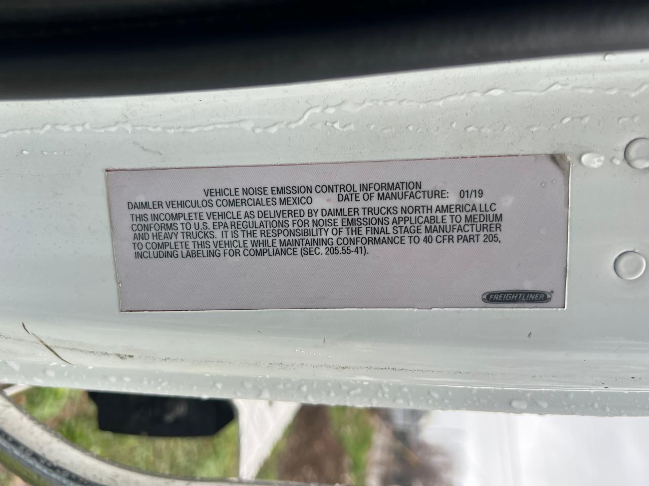 Freightliner 114sd Image 11