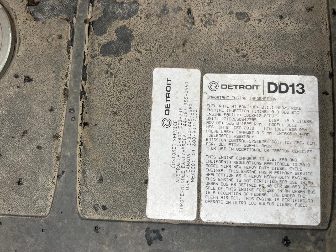 Freightliner 114sd Image 13