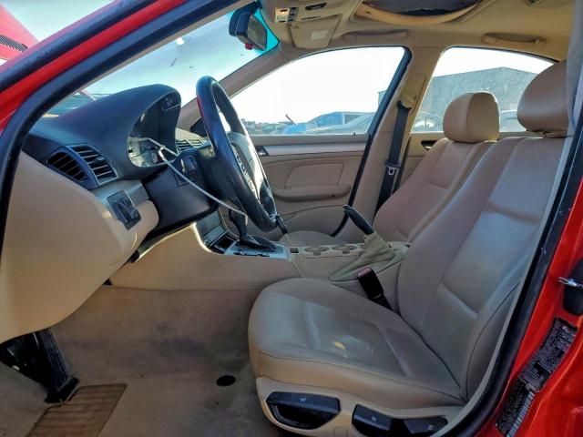 BMW 3 Series I Image 11