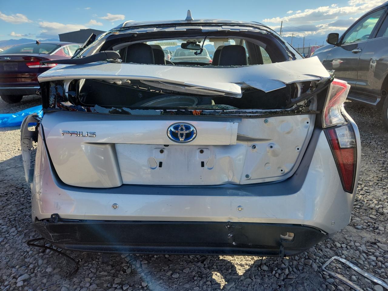 Toyota Prius Image 8