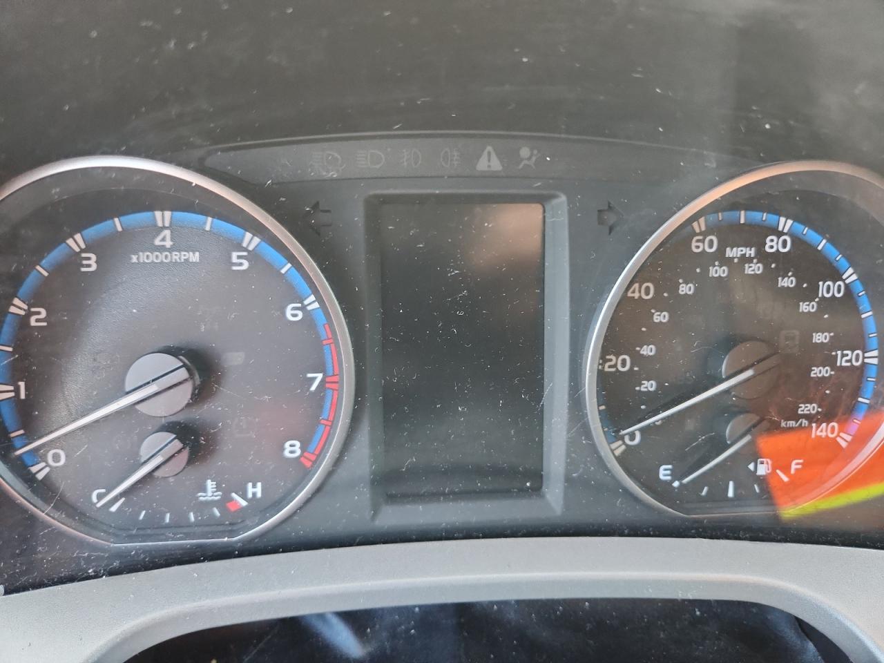 Toyota RAV4 Adventure Image 9