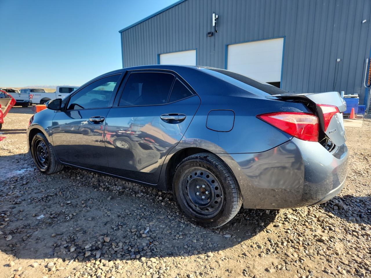 Toyota Corolla L Image 10