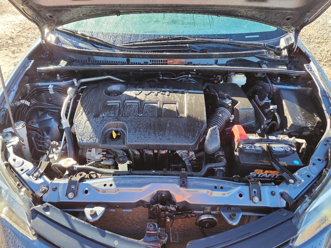 Toyota Corolla L Image 11