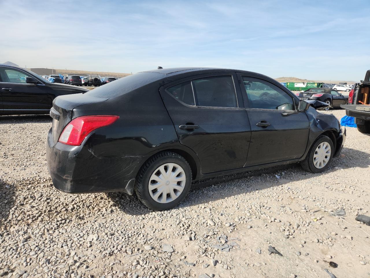 Nissan Versa S Image 10