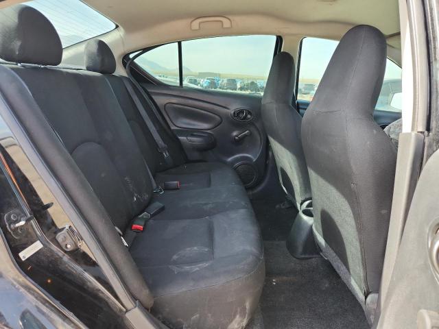 Nissan Versa S Image 5