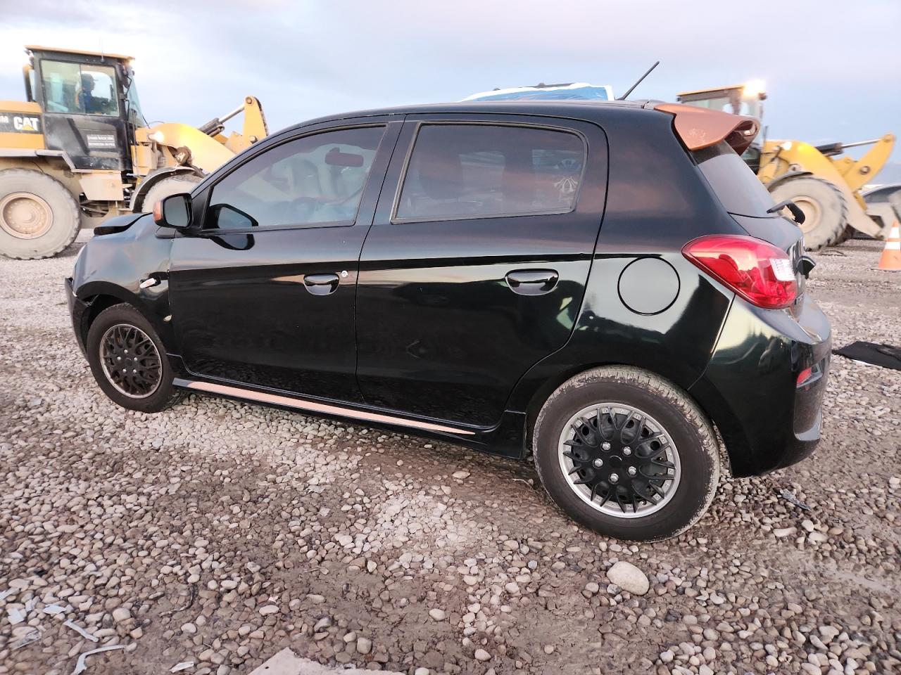 Mitsubishi Mirage Es Image 5