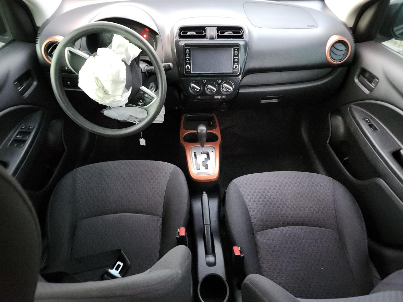 Mitsubishi Mirage Es Image 7