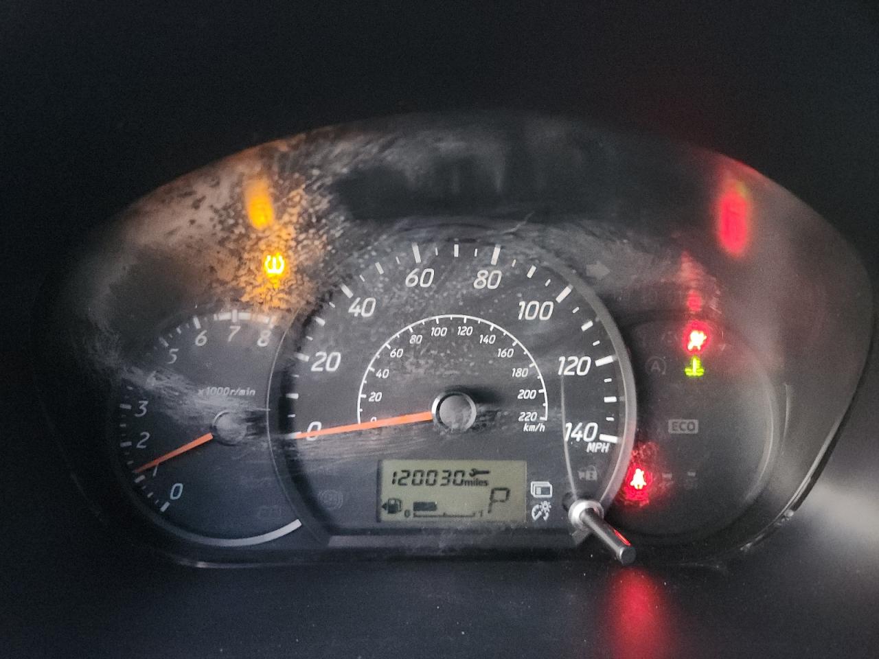 Mitsubishi Mirage Es Image 2