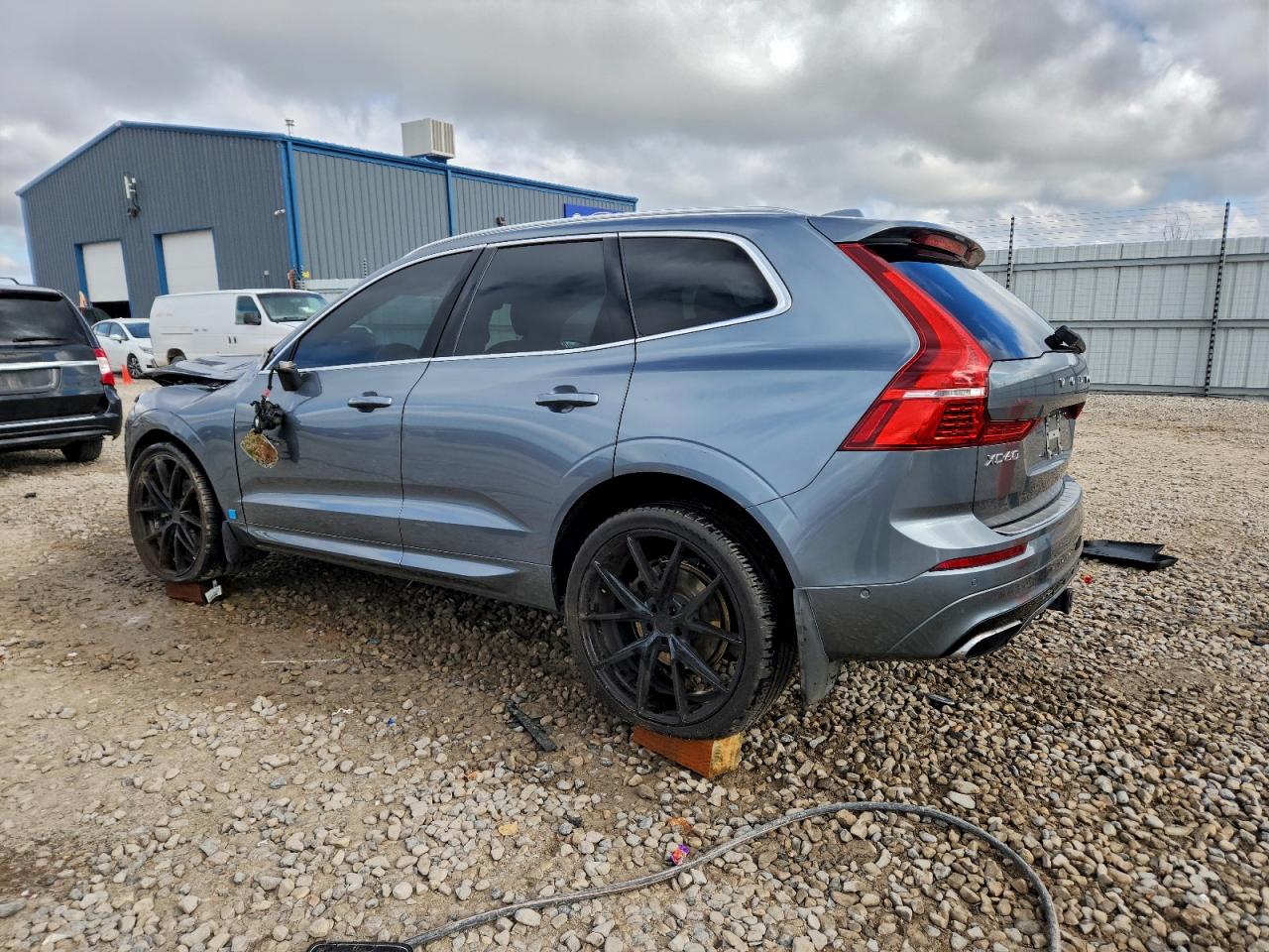 Volvo XC60 T6 R-design Image 12