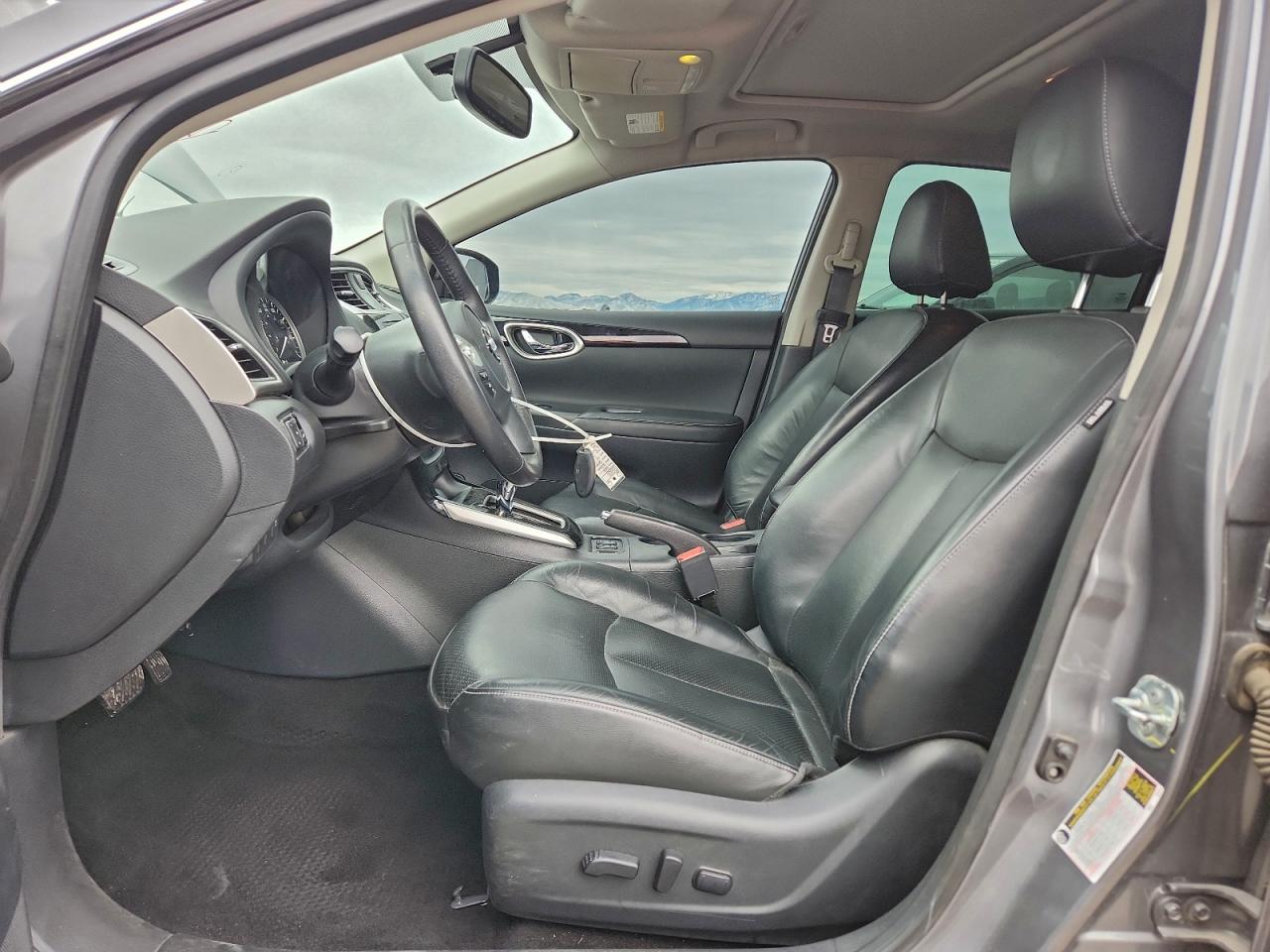 Nissan Sentra S Image 10