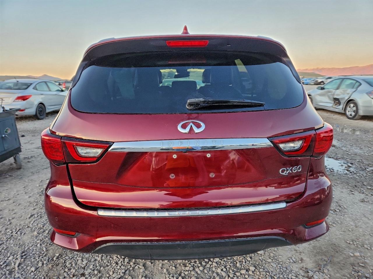 INFINITI Qx Luxe Image 8
