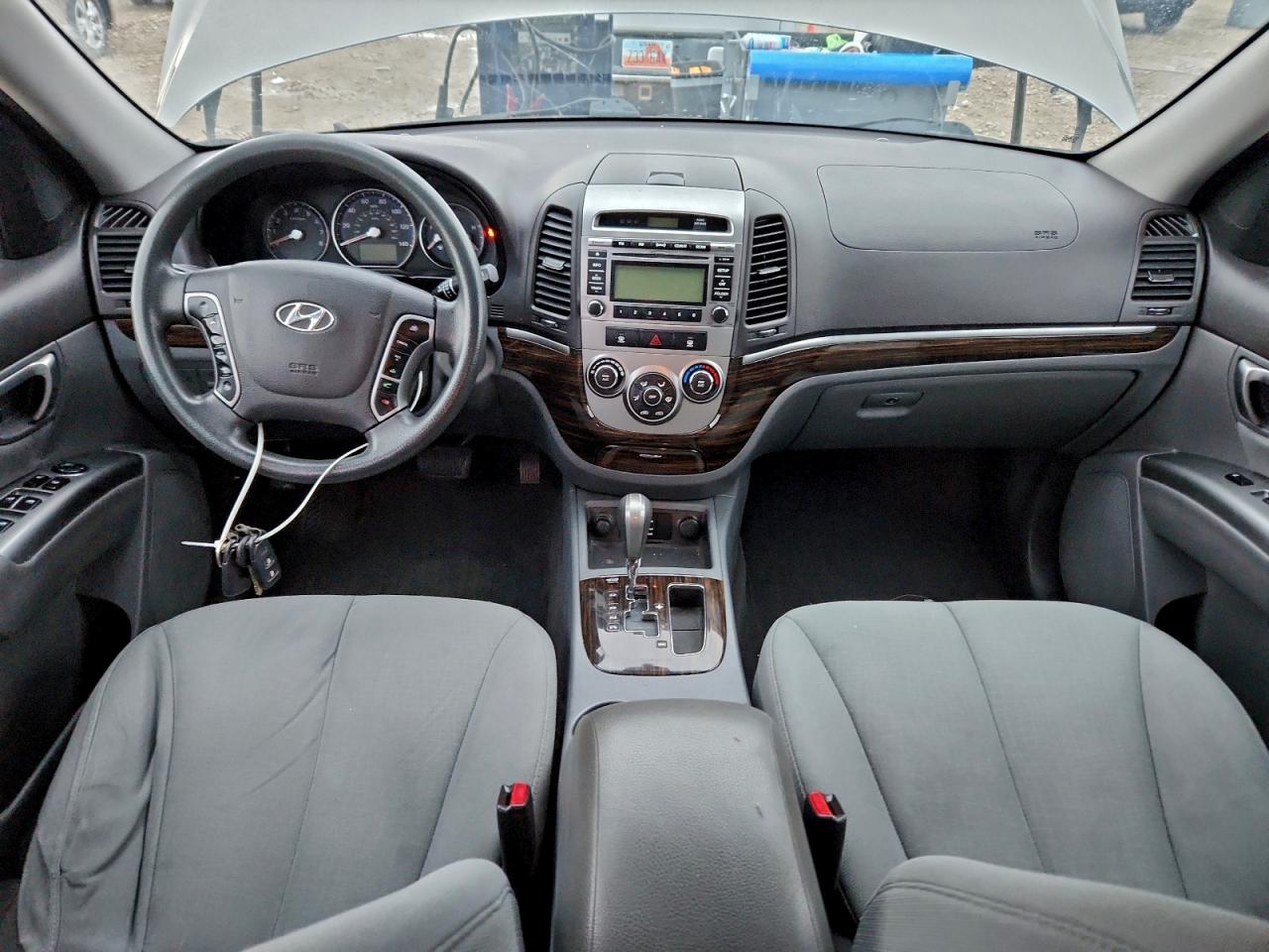 Hyundai SANTA FE Gls Image 7