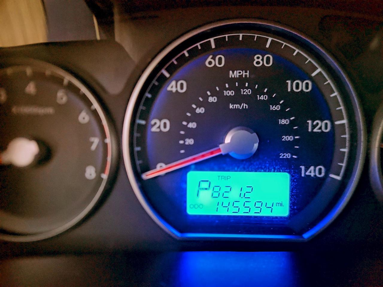 Hyundai SANTA FE Gls Image 6