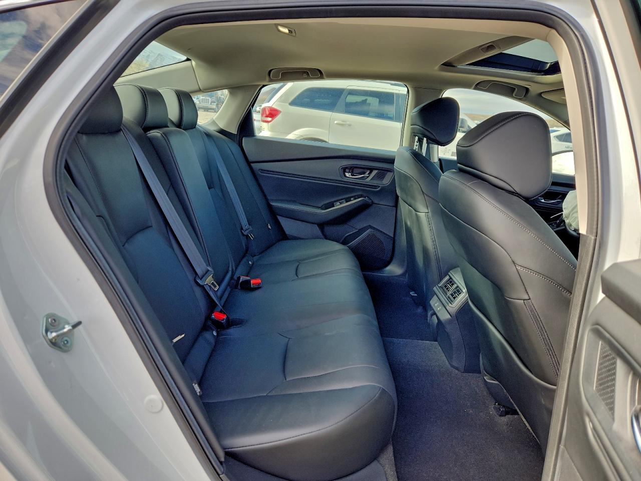 Honda Accord Touring Hybrid Image 6